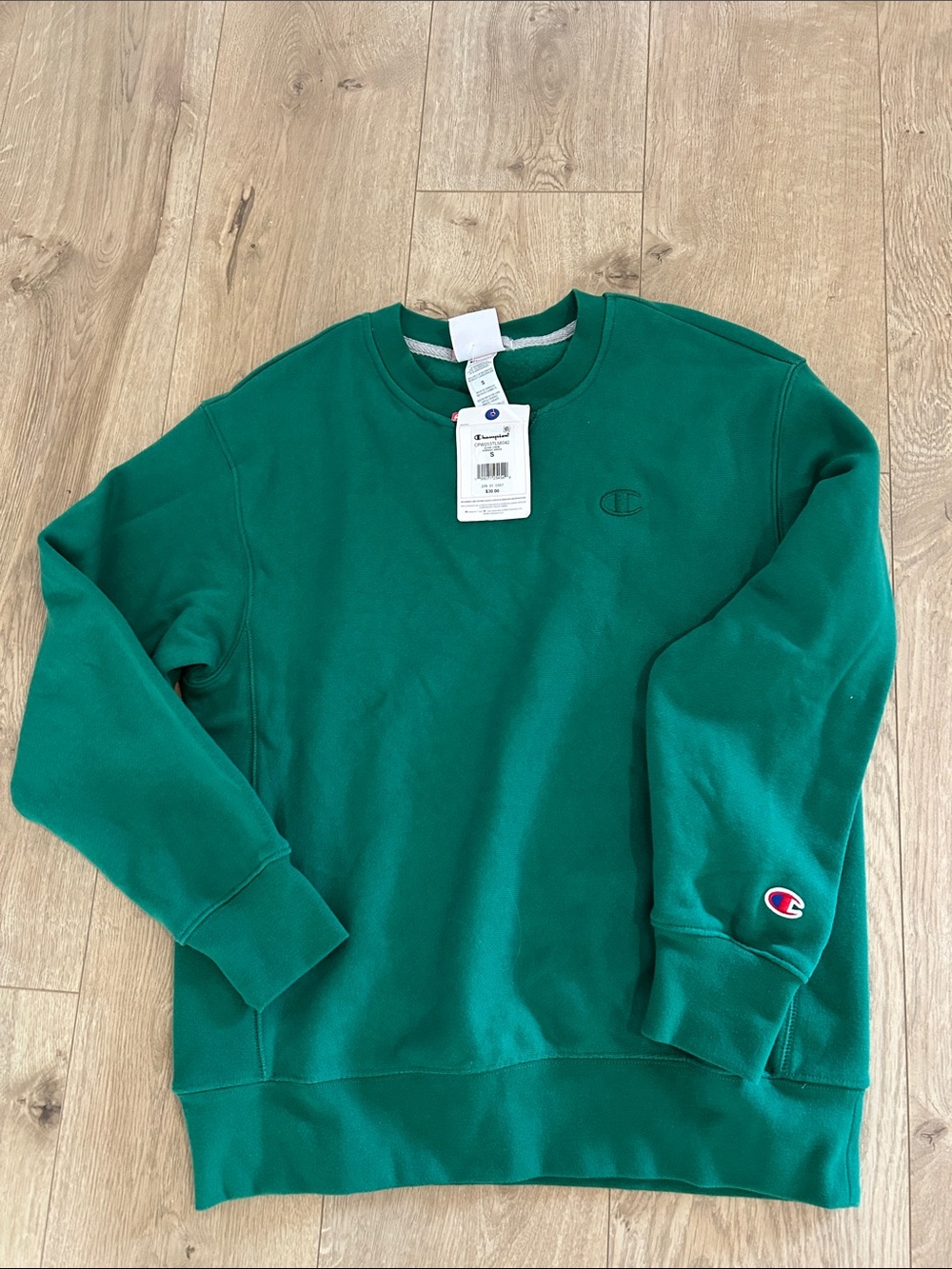 Champion iconic crew Verdant Green Sweatshirt, Fleece Women’s size Small, NWT